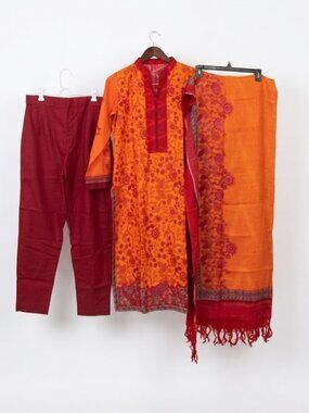 Stunning 3-Piece Orange & Maroon Floral Shalwar Kameez / Kurta Set 🌟Large